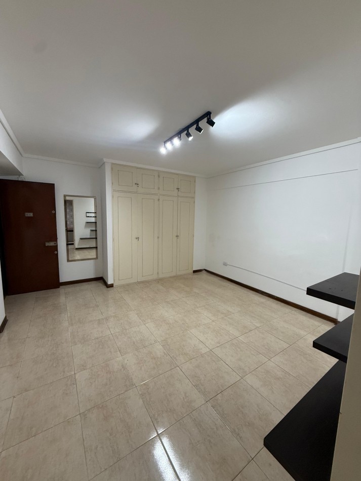 VENTA MNOAMBIENTE - PLAZA COLON -