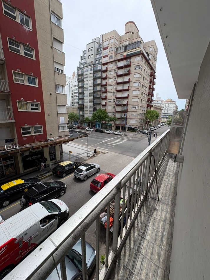 VENTA 2 AMBIENTES CON BALCON- Centro-