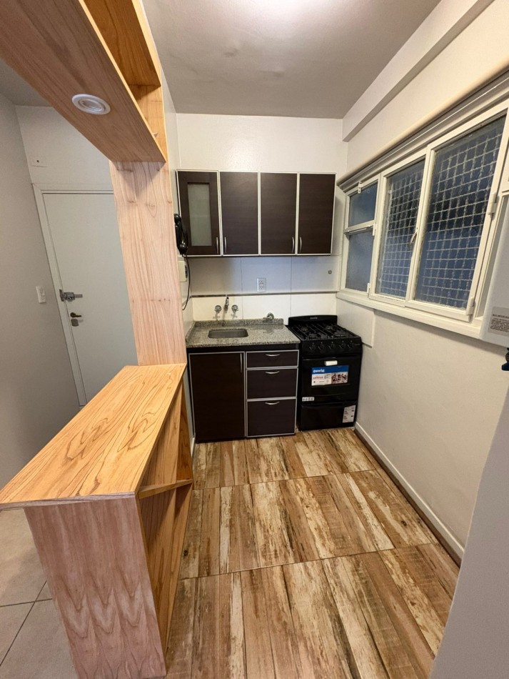 VENTA 2 AMBIENTES CON BALCON- Centro-