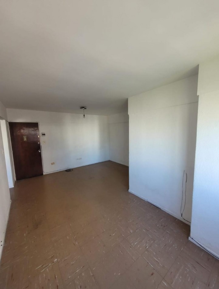 VENTA 2 AMBIENTES - PLAZA COLON -