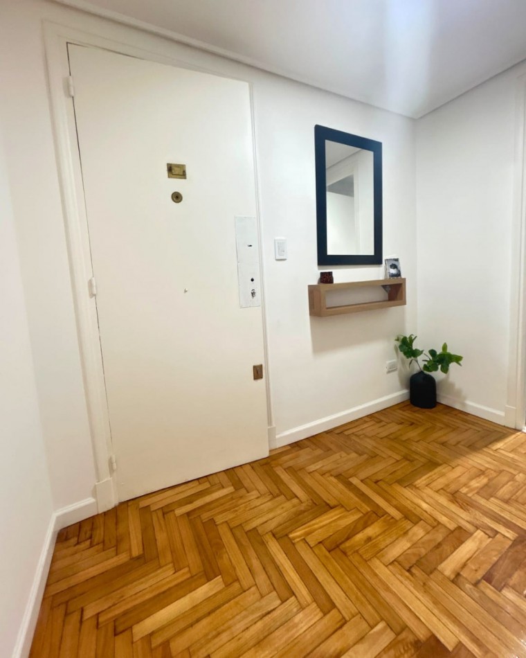 VENTA 2 AMBIENTES CON DEPENDENCIA Y BALCON -PLAZA COLON-