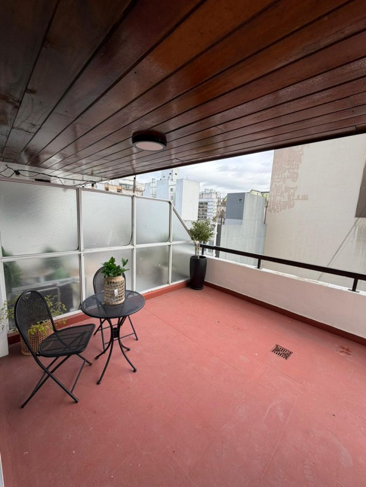 VENTA 4 AMBIENTES CON BALCON Y COCHERA - CENTRO -