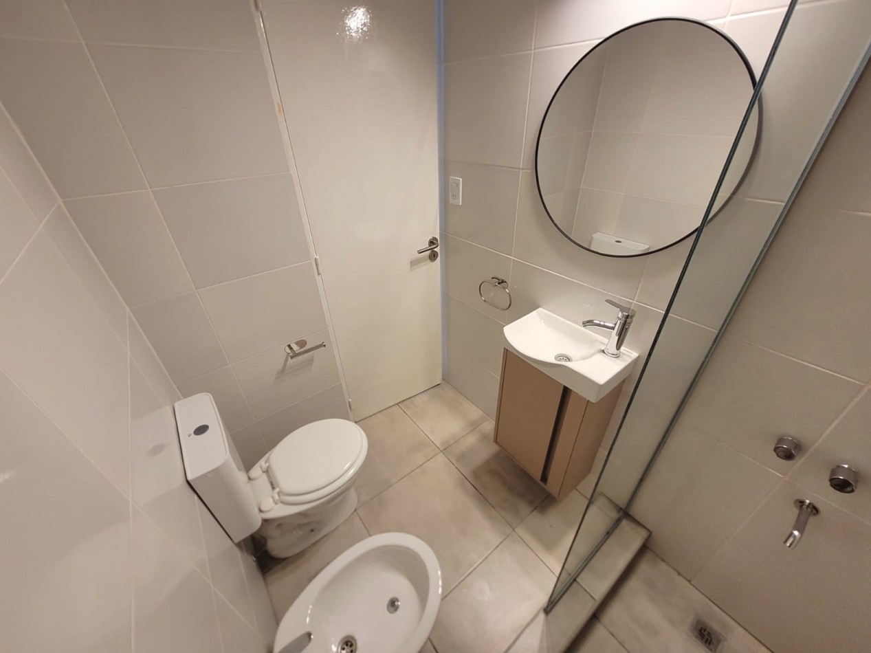 VENTA MONOAMBIENTE A LA CALLE - PUNTA IGLESIA -