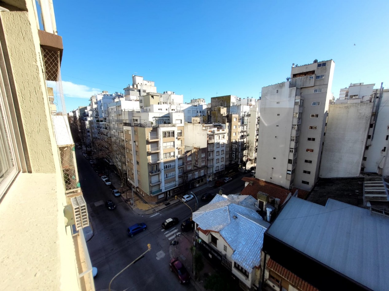 VENTA MONOAMBIENTE A LA CALLE - PUNTA IGLESIA -
