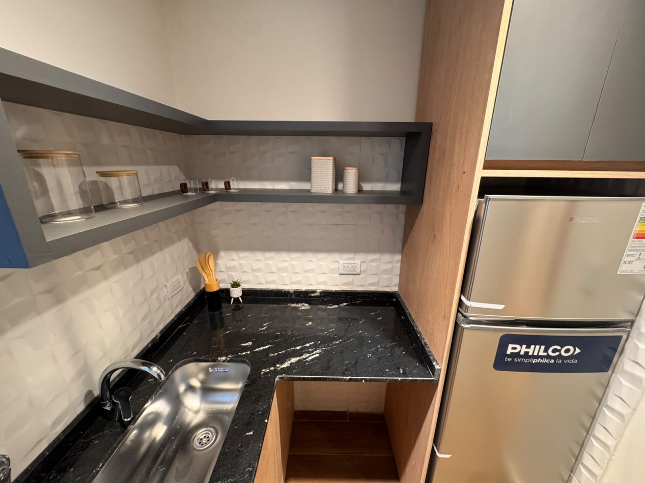 VENTA MONOAMBIENTE DESPLAZADO CONTRAFRENTE- PLAZA COLON -
