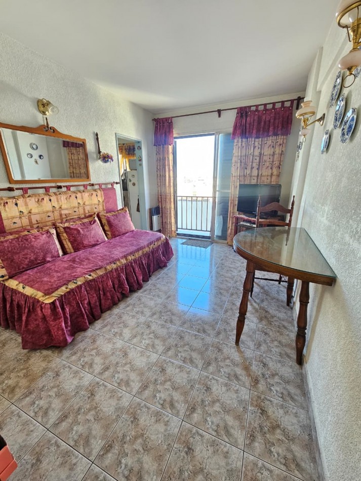 VENTA 2 AMBIENTES LATERAL - ZONA ALDREY-