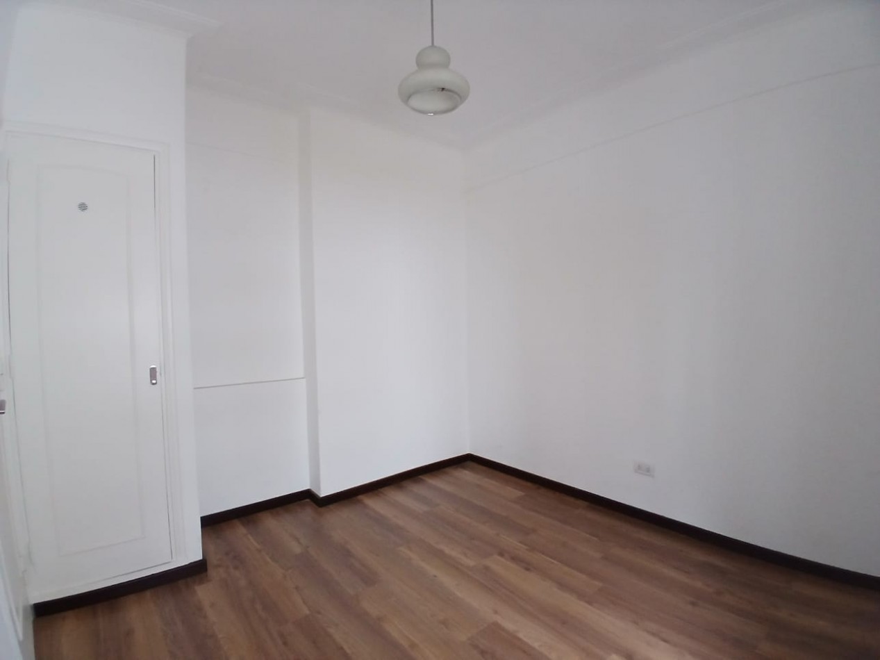 VENTA 2 AMBIENTES LATERAL