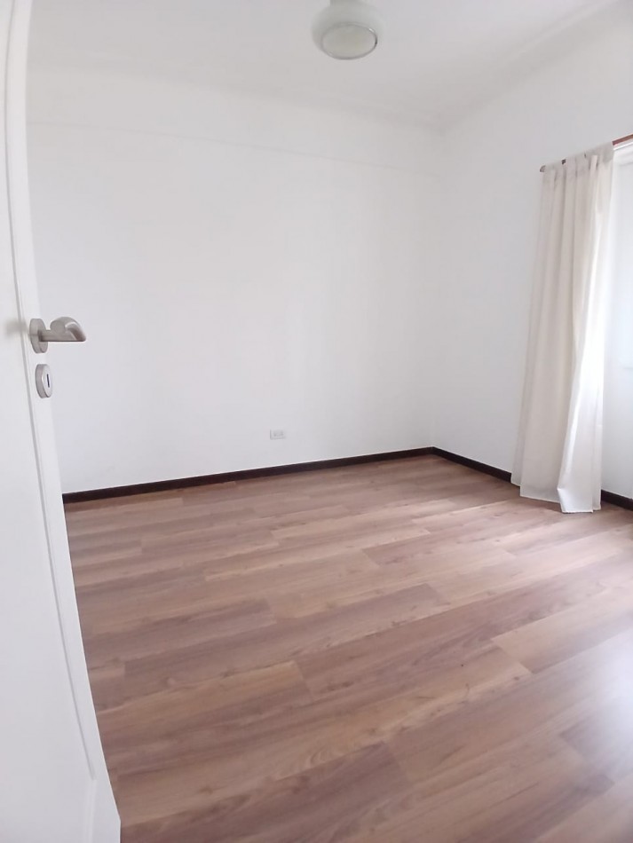 VENTA 2 AMBIENTES LATERAL