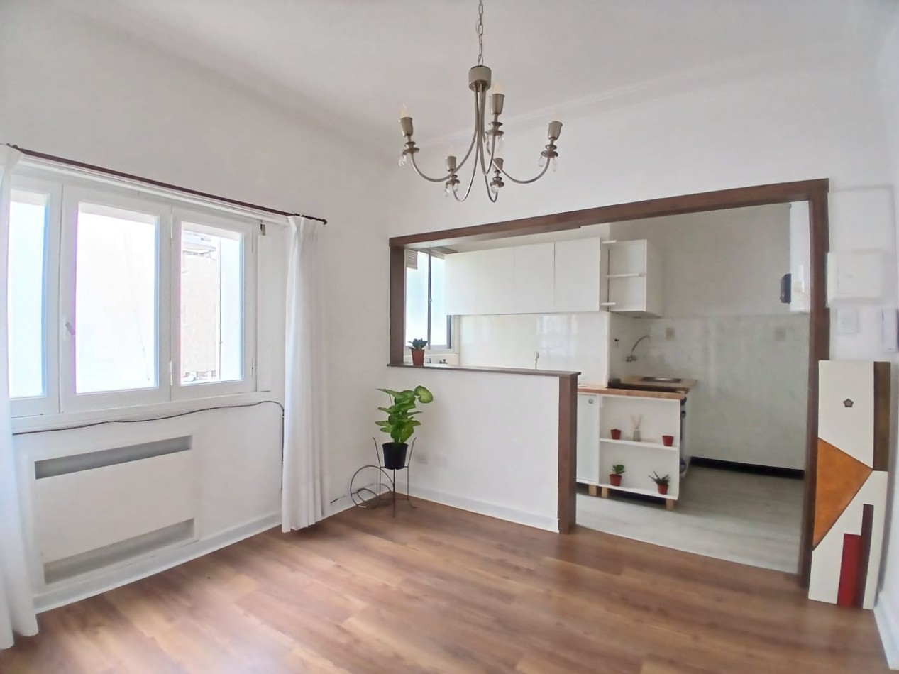 VENTA 2 AMBIENTES LATERAL