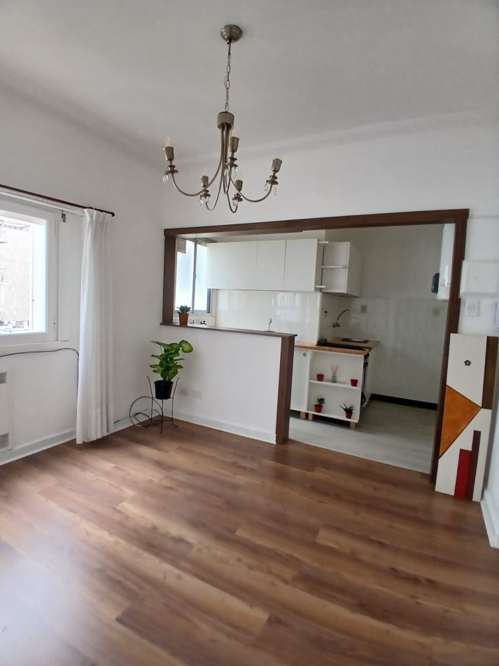 VENTA 2 AMBIENTES LATERAL
