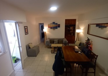 EN VENTA 3 AMBIENTES CON DEPENDENCIA- LA PERLA-