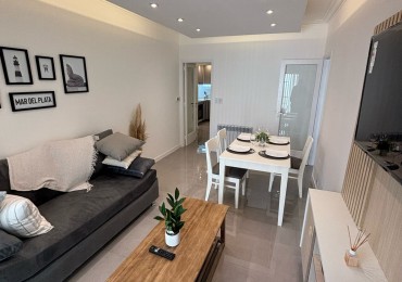 VENTA TRES AMBIENTES A LA CALLE CON VISTA AL MAR -CENTRO-