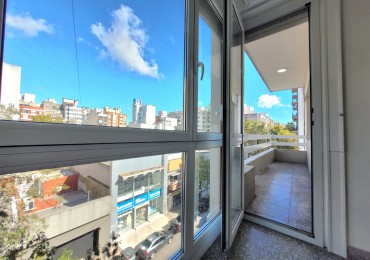 VENTA PISO 3 AMBIENTES - PLAZA MITRE- 