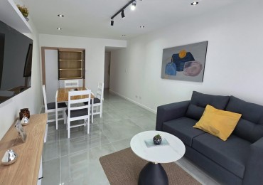 VENTA 2 AMBIENTES CON DEPENDENCIA Y BALCON - PLAZA COLON -