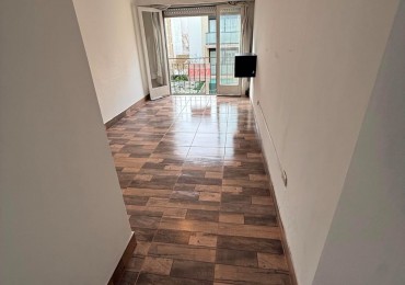 VENTA DEPARTAMENTO MONOAMBIENTE EN ESTADO ORIGINAL A LA CALLE - ZONA ALDREY 
